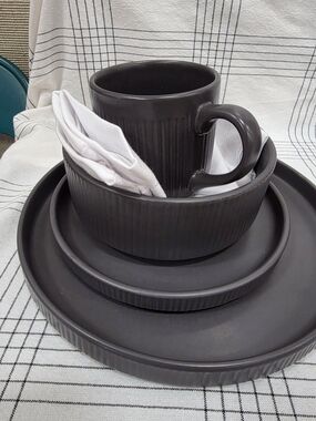 16 Piece Dinner Set